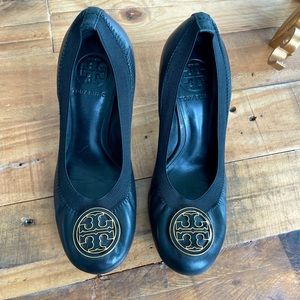 Tory Burch gold logo heels